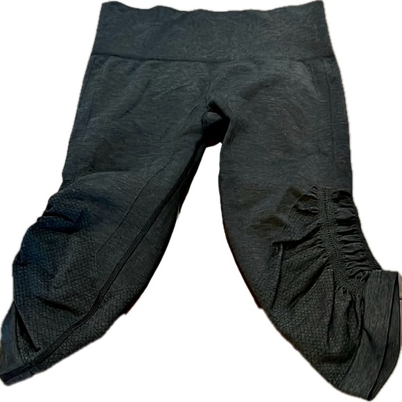 Lululemon In The Flow Crop II - Picture 6 of 11